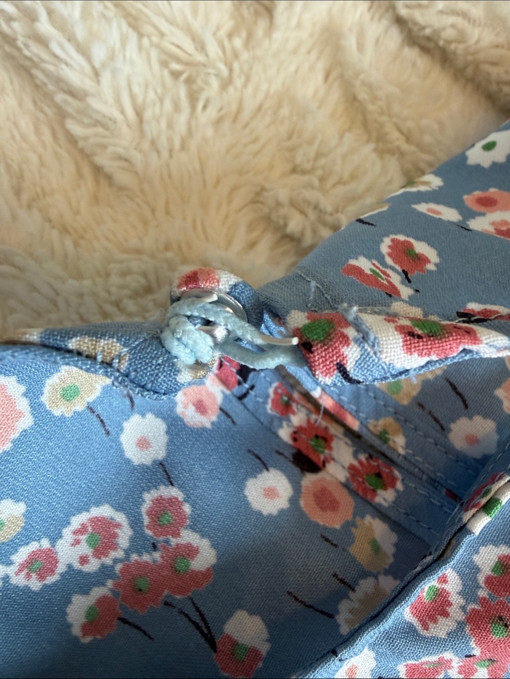 ANDREE BY UNIT light Blue Floral Cap Sleeve Blouse - Picture 5 of 8